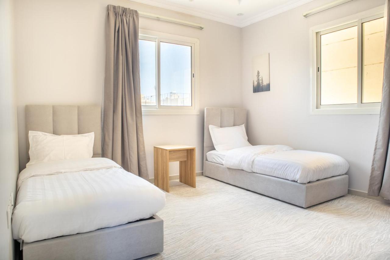 Luxurious Family Apartments 15Mins Drive To Al-Masjid Nabawi - Nozol Noor 4 المدينة المنورة المظهر الخارجي الصورة