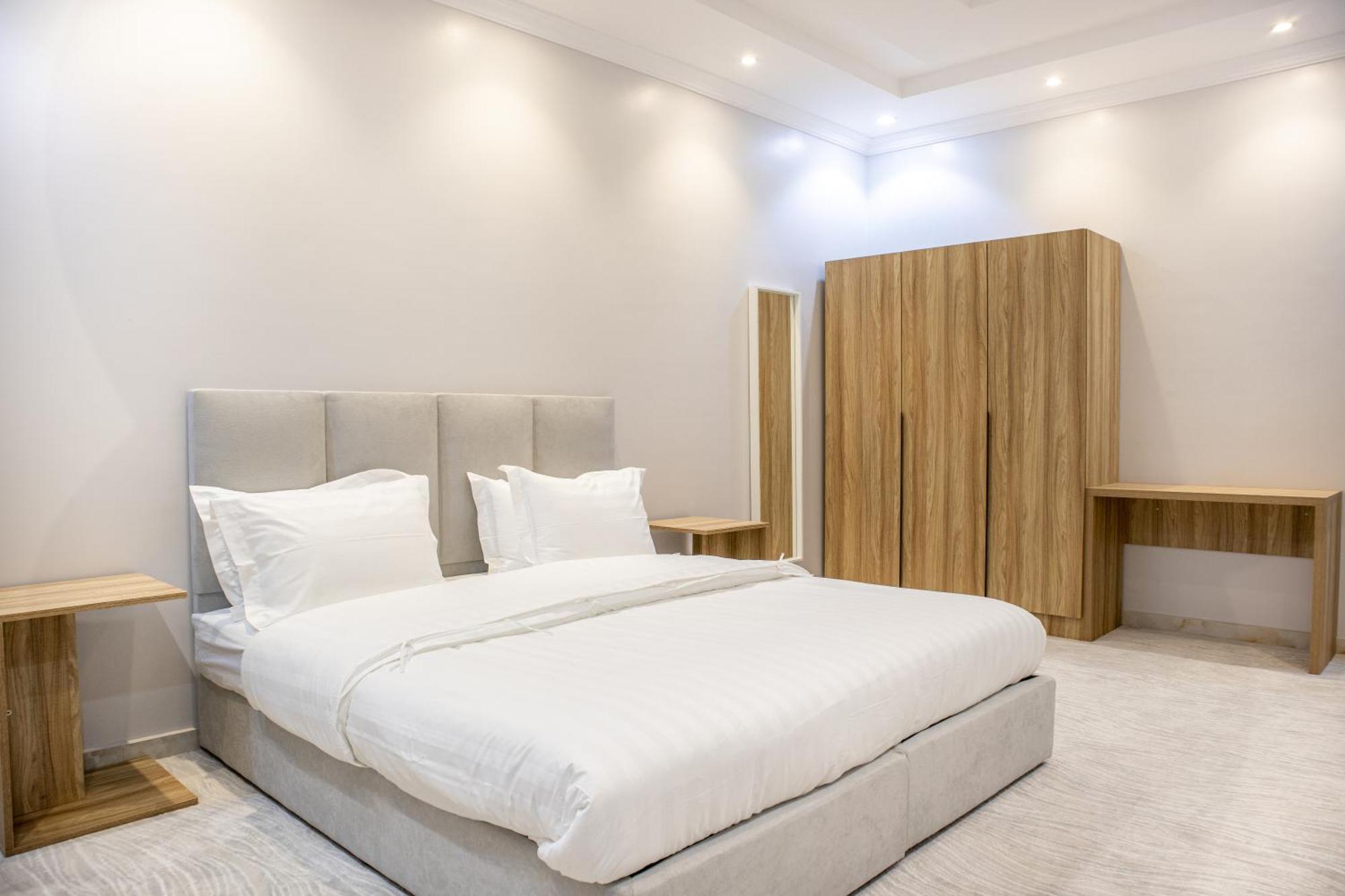 Luxurious Family Apartments 15Mins Drive To Al-Masjid Nabawi - Nozol Noor 4 المدينة المنورة المظهر الخارجي الصورة